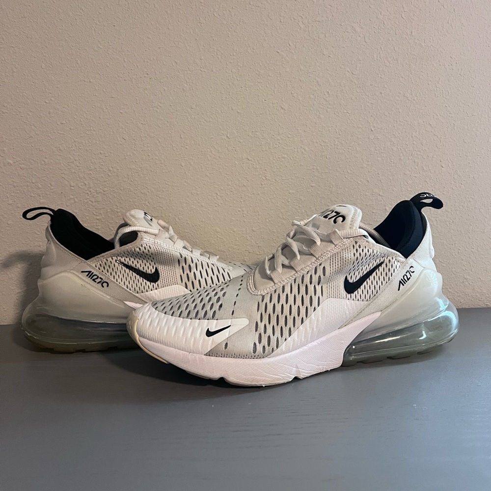 Air Max 270 (mens 9)